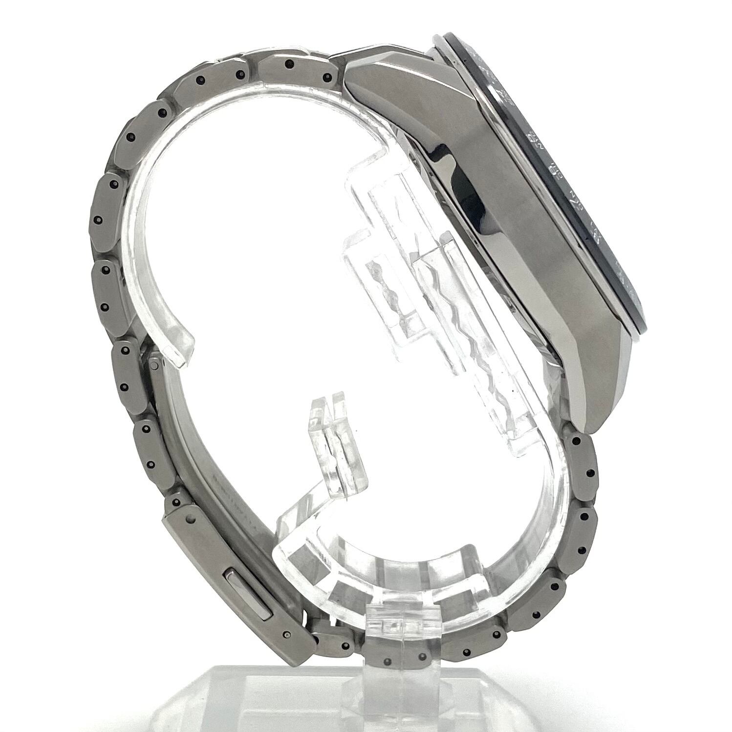 【美品】セイコー　アストロン　SBXC003　5X53-0AB0　電波ソーラー　黒　デイト表示　チタニウム　セラミック