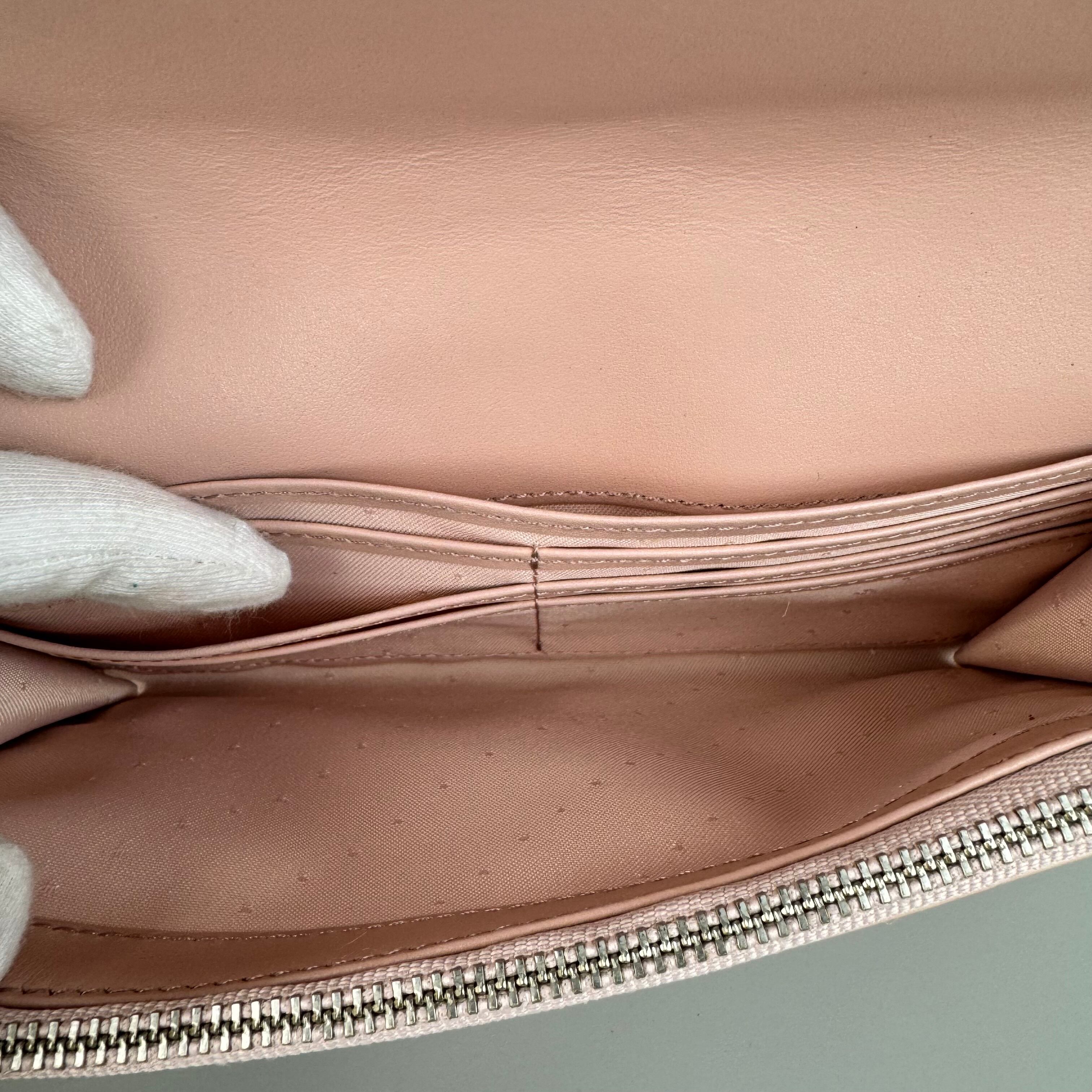 【ほぼ未使用】アンテプリマミスト　チェーンウォレット　財布　レザー　ライトピンク