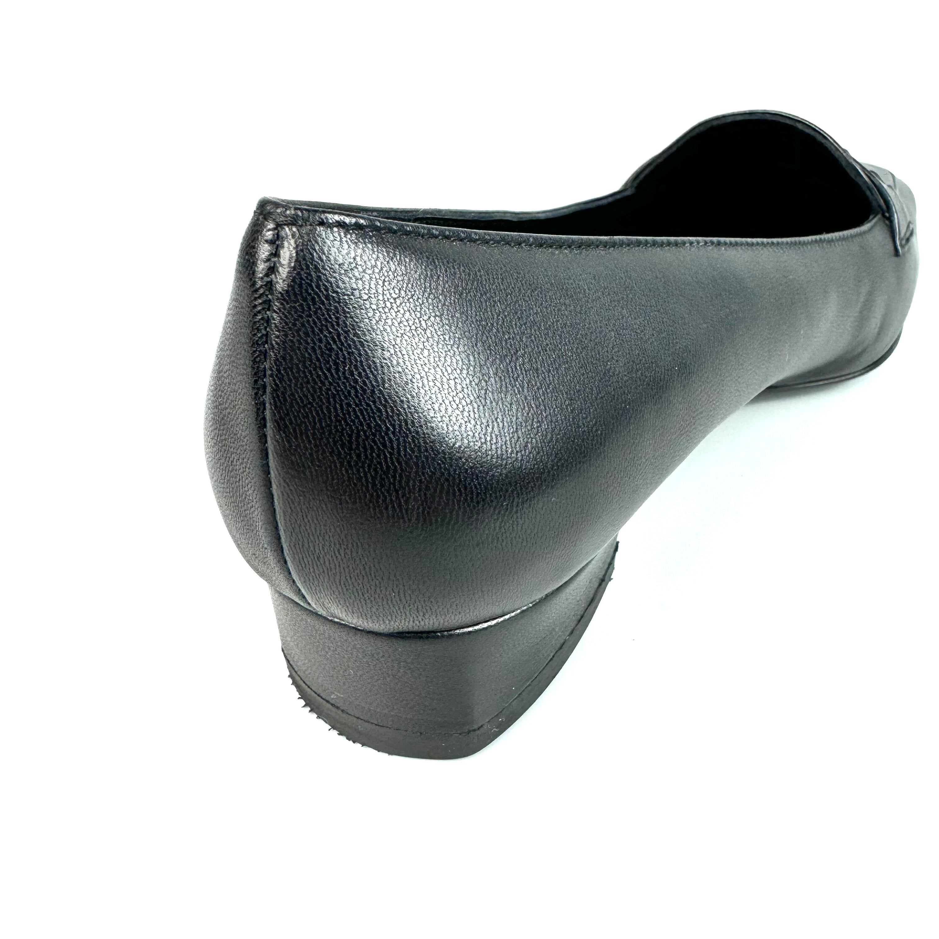 サルヴァトーレフェラガモ　ローファー　ヴァラ　レザー　黒　23.5cm 5D