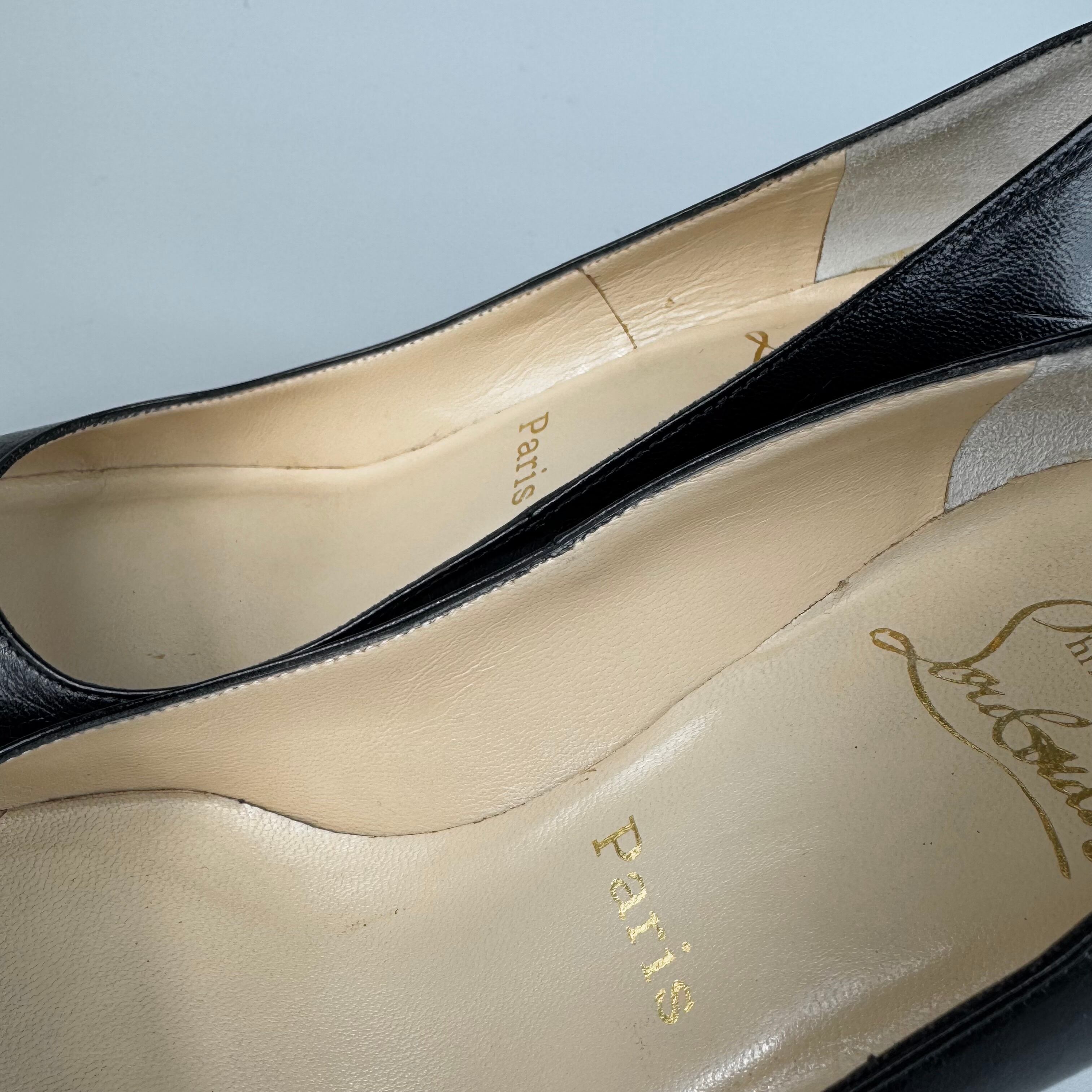 クリスチャンルブタン　パンプス　アーモンドトゥ　レザー　黒　22.5cm