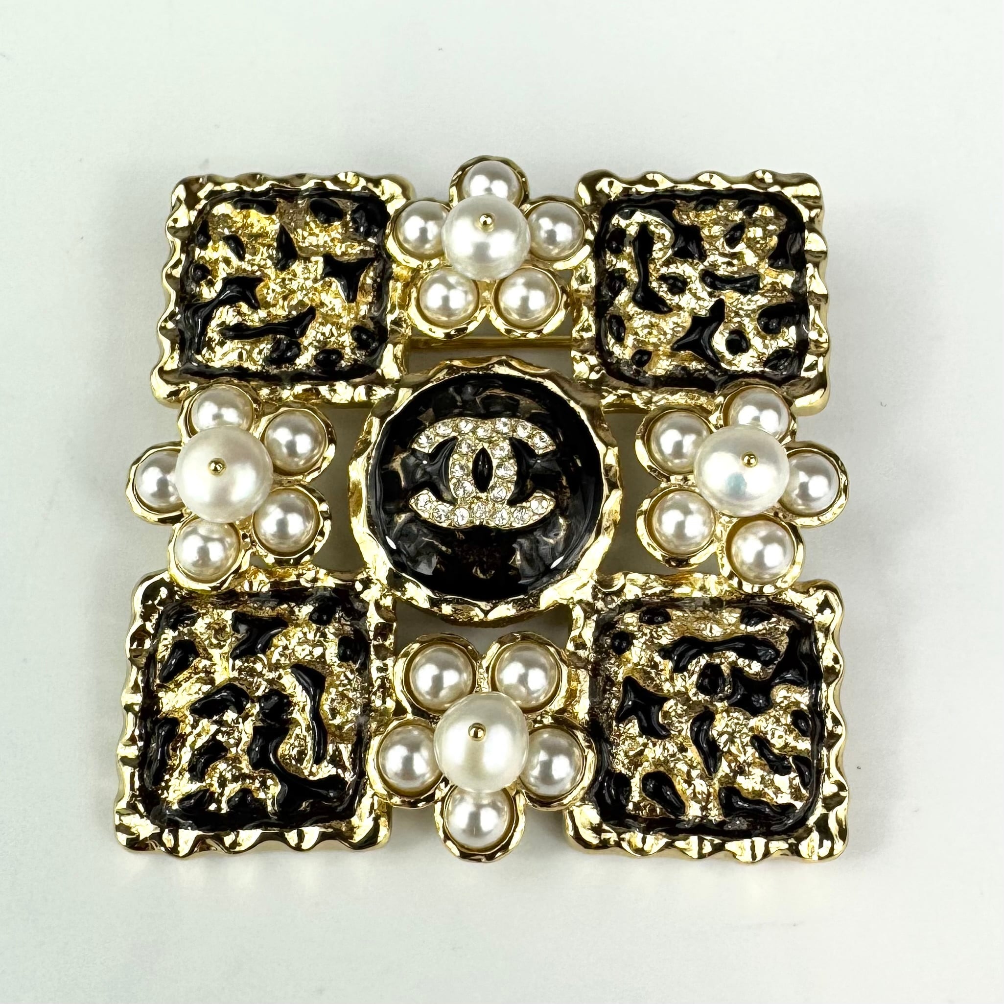 【ほぼ未使用】シャネル　ブローチ　L24S　ココマーク　アンティーク風　スクエア