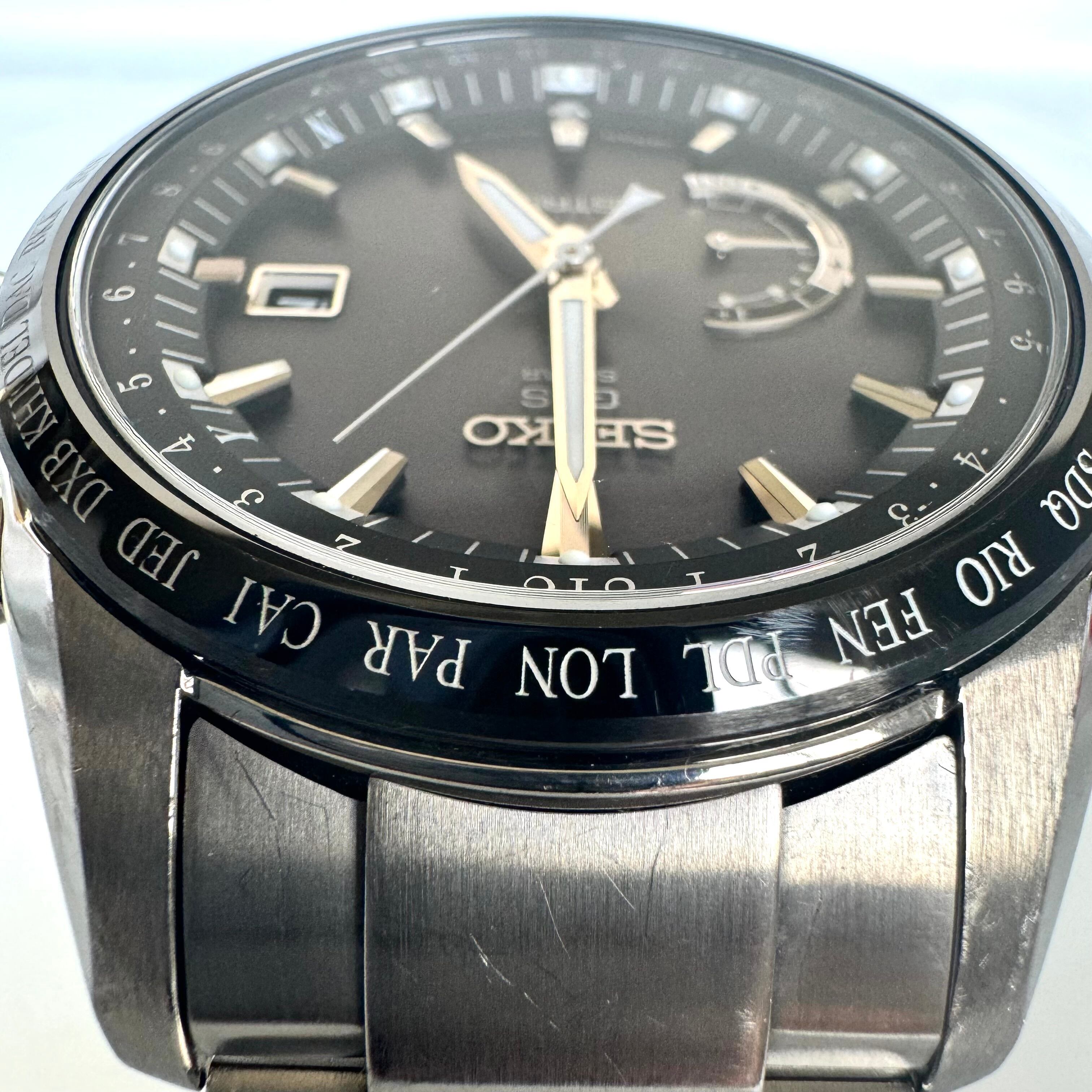 セイコー　アストロン　SBXB085　8X22-0AG0-2　電波ソーラー　GPS　黒　セラミック　チタン