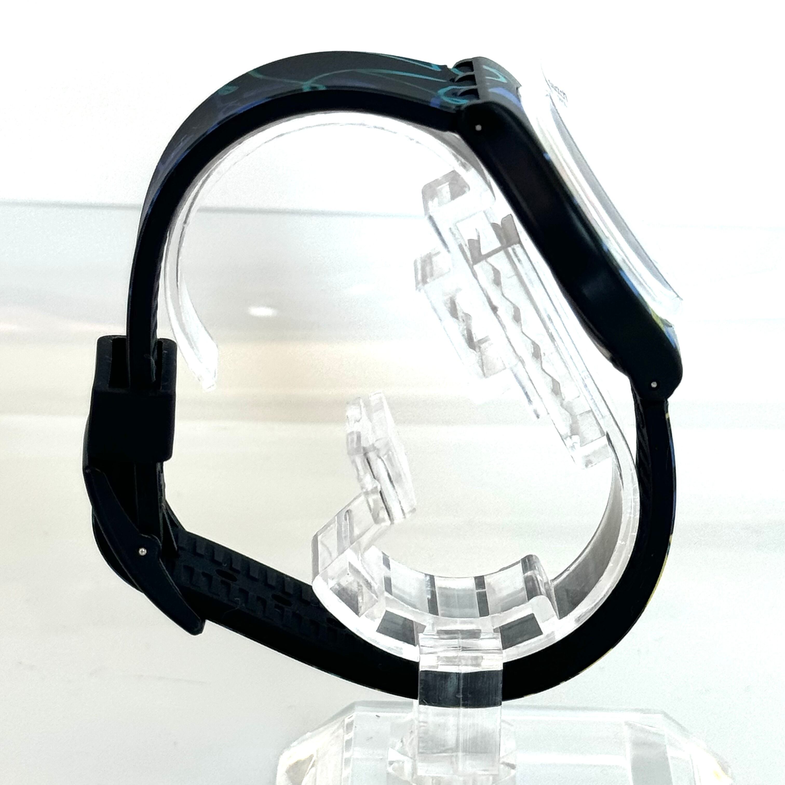 【ほぼ未使用】スウォッチ　SWATCH　ナイトクラブ　GB318　クォーツ　黒　ラバーベルト　レディース　電池交換済