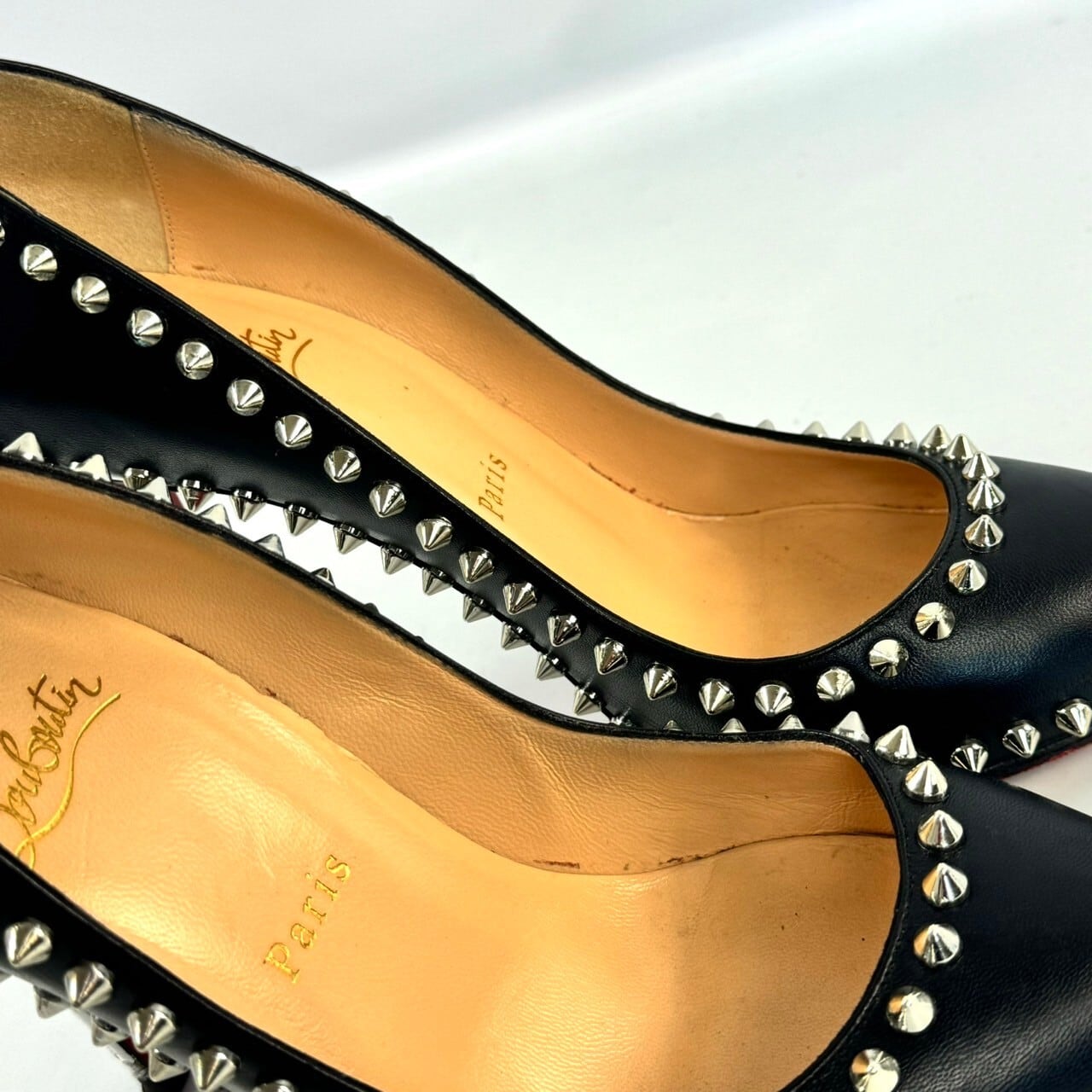 【希少】クリスチャンルブタン　Christian Louboutin　ハイヒール　スタッズ　レザー　黒　37 1/2　日本サイズ約23.5cm