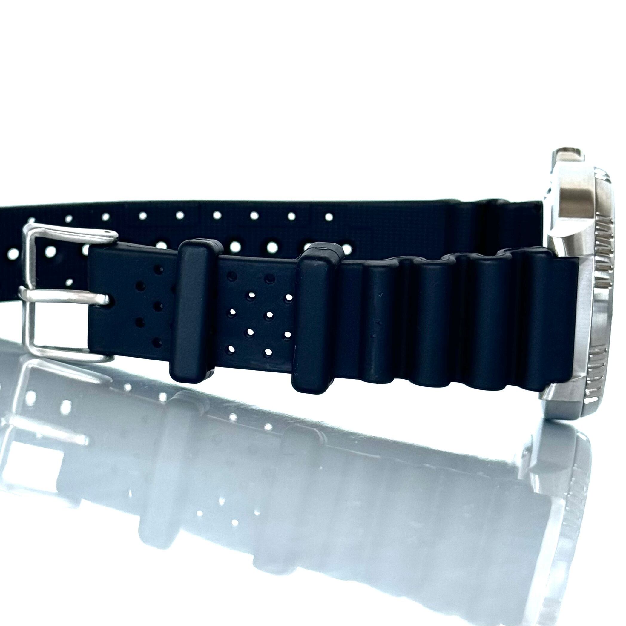 シチズン　CITIZEN　プロマスター　BN0156-05E　マリンシリーズ　ダイバー　E168-S100623　ソーラー　デイト表示　黒　ラバーベルト