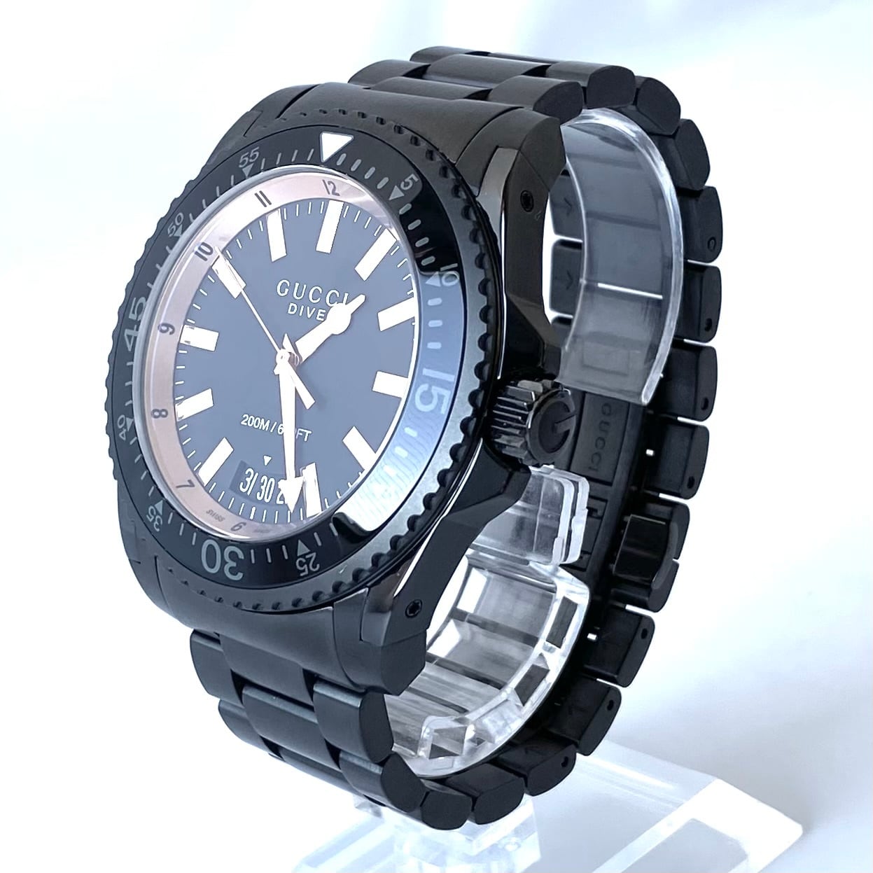 【美品】グッチ　GUCCI　ダイヴ 　YA136213　136.2　クォーツ　黒　デイト表示