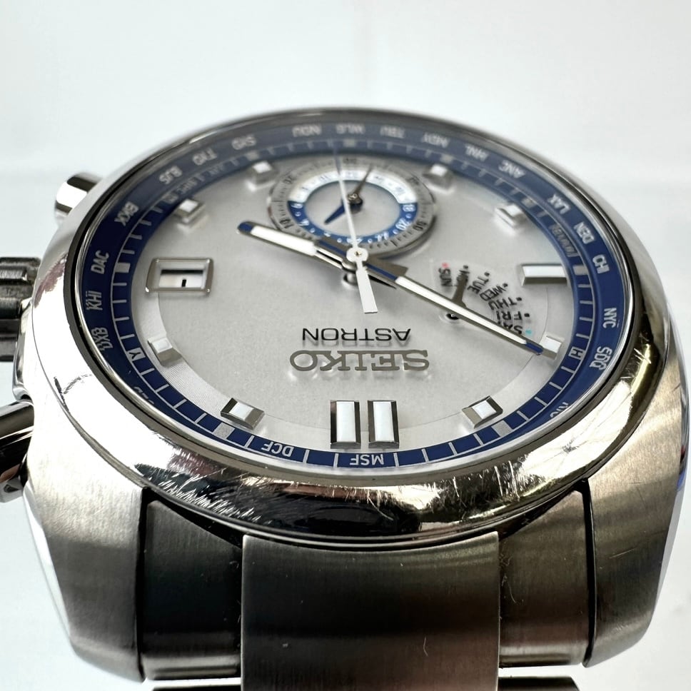 【希少】セイコー　アストロン　SBXY001　8B63?0AZ0　セイコー創業140周年記念　世界600本限定　電波ソーラー　シルバー　デイト表示