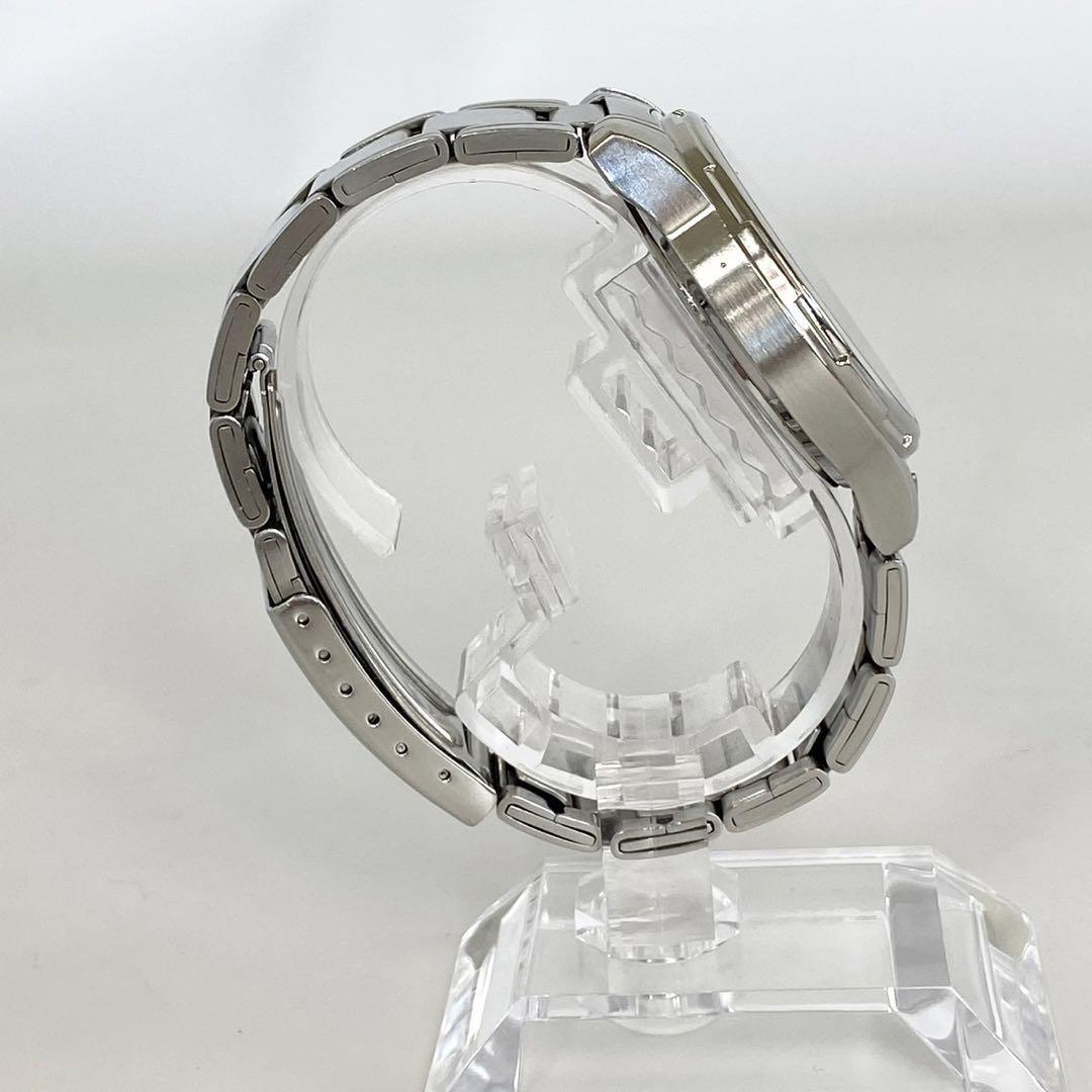 セイコー　クロノグラフ　クォーツ　デイト表示　黒