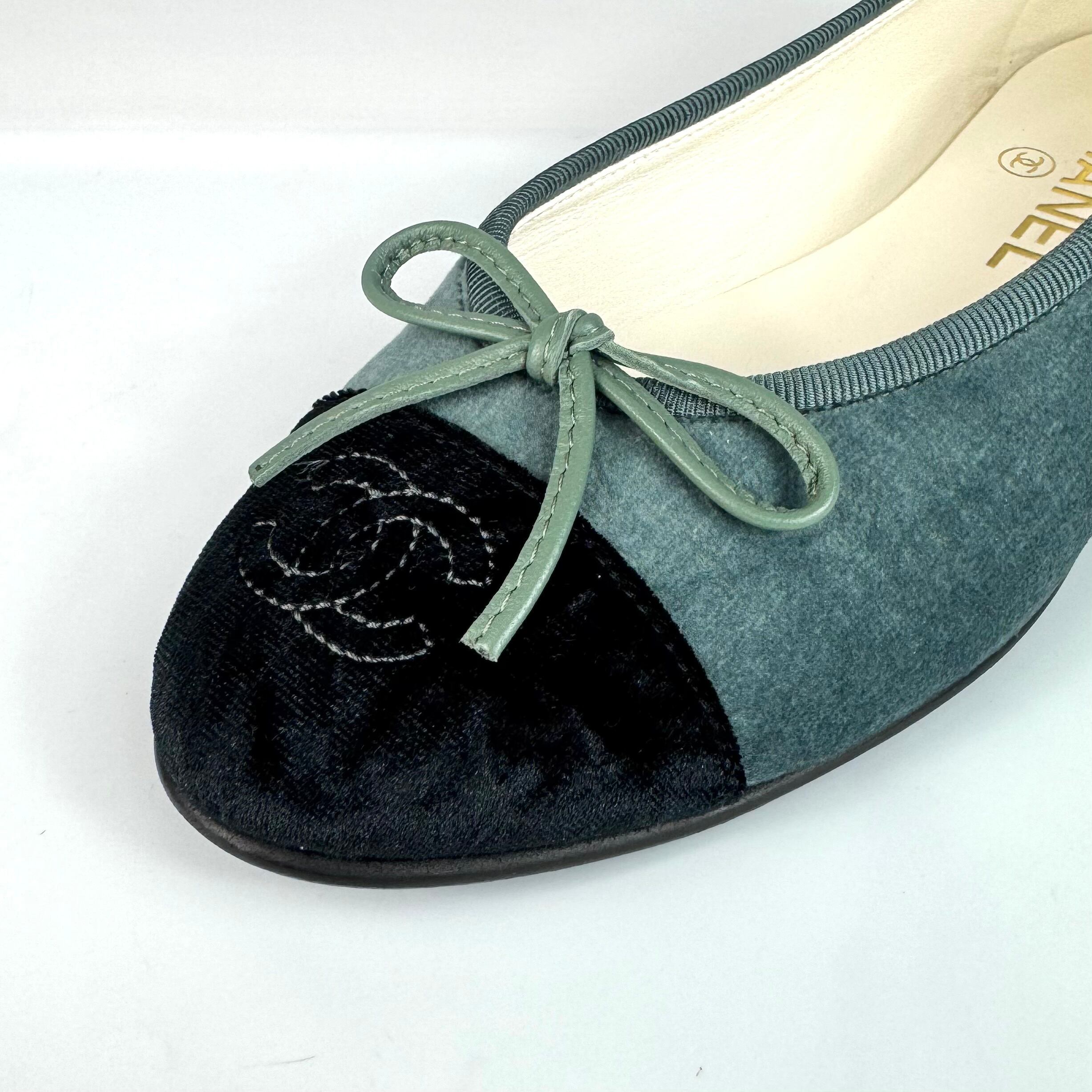 シャネル　CHANEL　リボンバレエシューズ　ココマーク　スエード　くすみブルー　23cm　351/2C