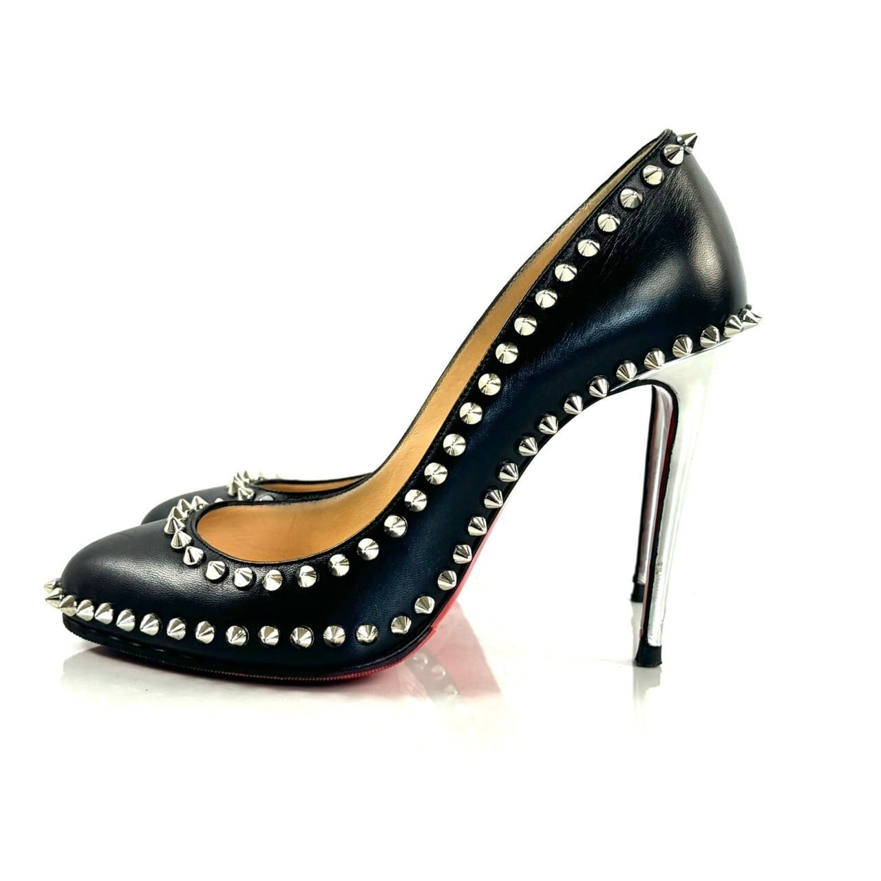【希少】クリスチャンルブタン　Christian Louboutin　ハイヒール　スタッズ　レザー　黒　37 1/2　日本サイズ約23.5cm