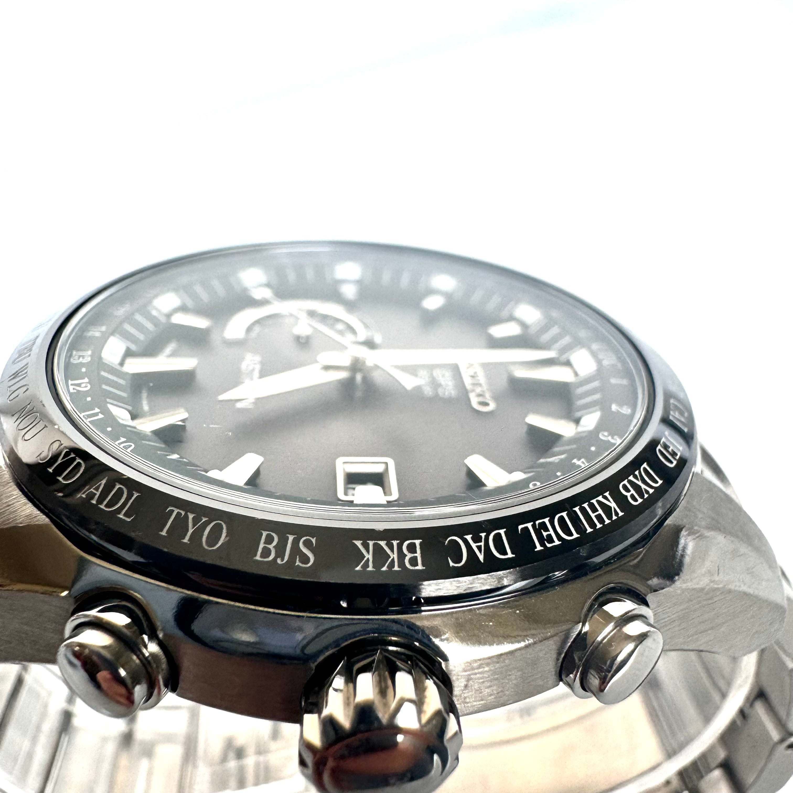 セイコー　アストロン　SBXB085　8X22-0AG0-2　電波ソーラー　GPS　黒　セラミック　チタン