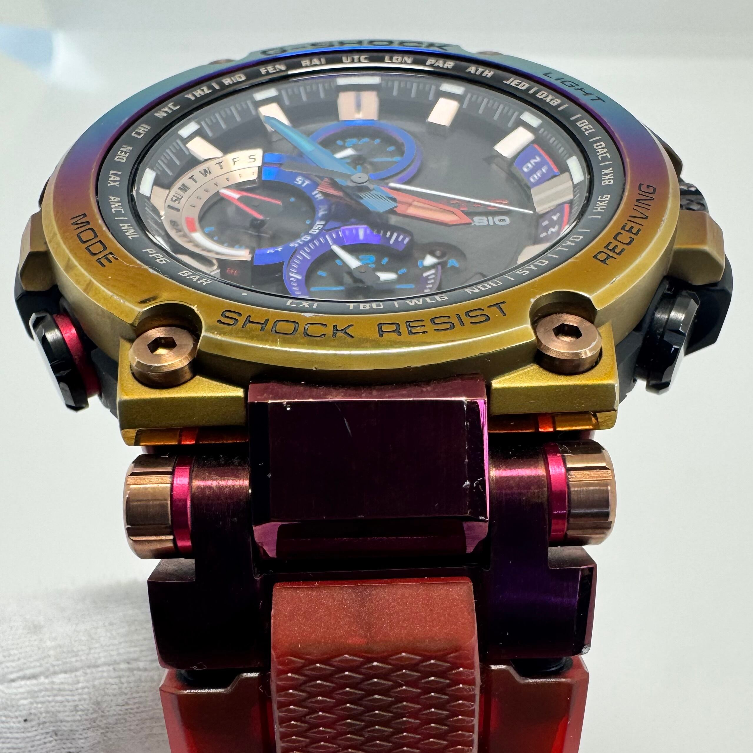 【希少】カシオ　G-SHOCK　ジーショック　MT-G　MTG-B1000VL-4AJR　火山雷　電波ソーラー　モバイルリンク　黒　マルチカラー　レインボー　デイト表示　樹脂ベルト