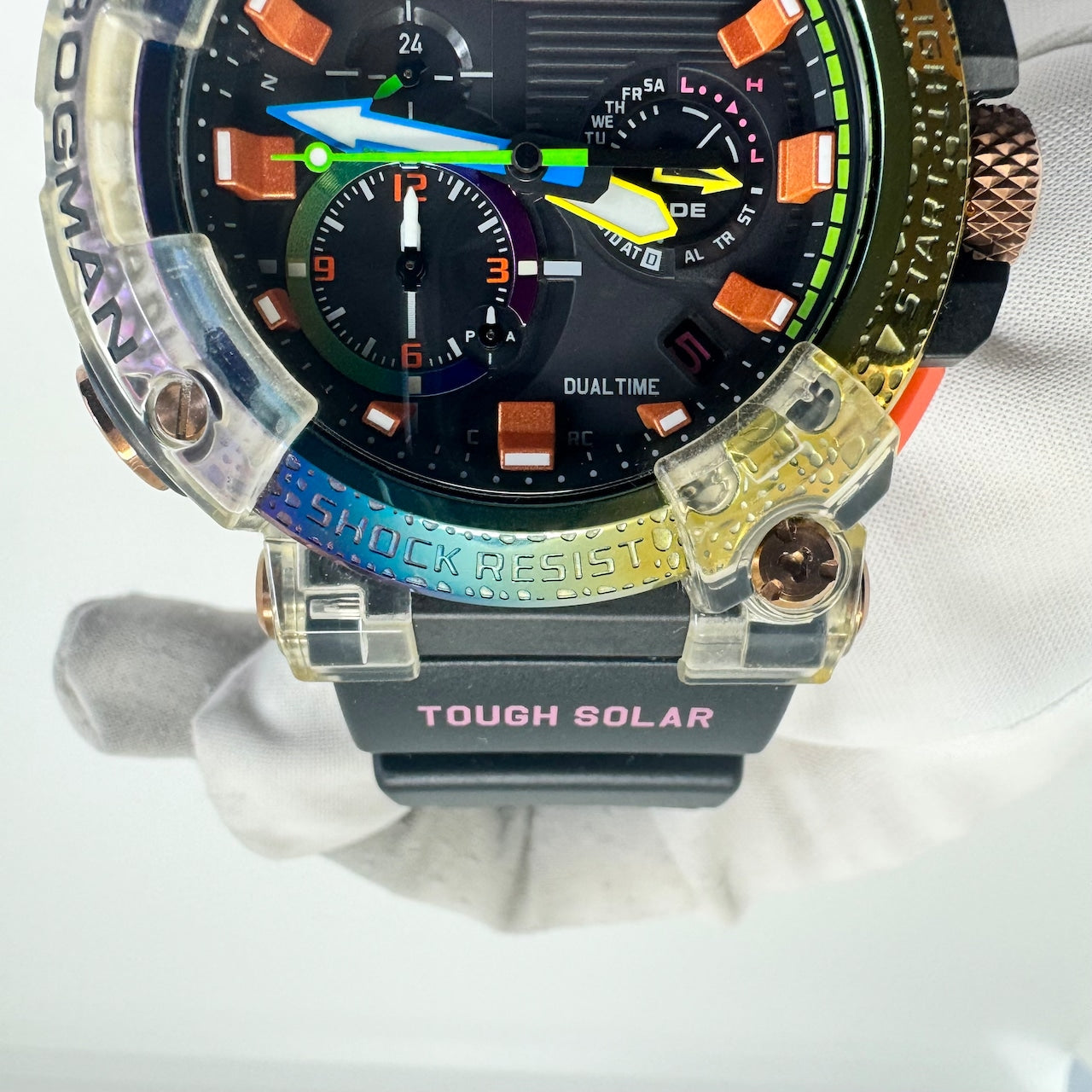 【希少品】腕時計 メンズ カシオ ジーショック G-SHOCK フロッグマン ボルネオ・レインボー・トード 虹蛙 GWF-A1000BRT-1AJR 世界限定2,000本 電波ソーラー 黒 デイト表示 スマホリンク 200m潜水用防水 カーボン 樹脂ベルト