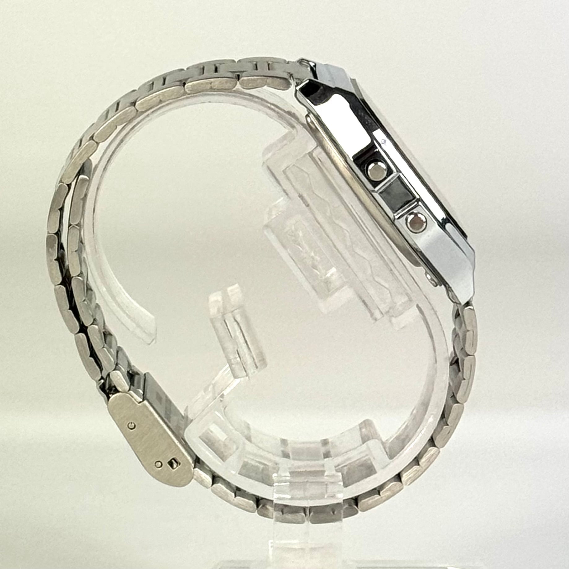 【美品】カシオ　CASIO　A158WEA-9JH　クォーツ　デジタル　ゴールド　メンズ　レディース