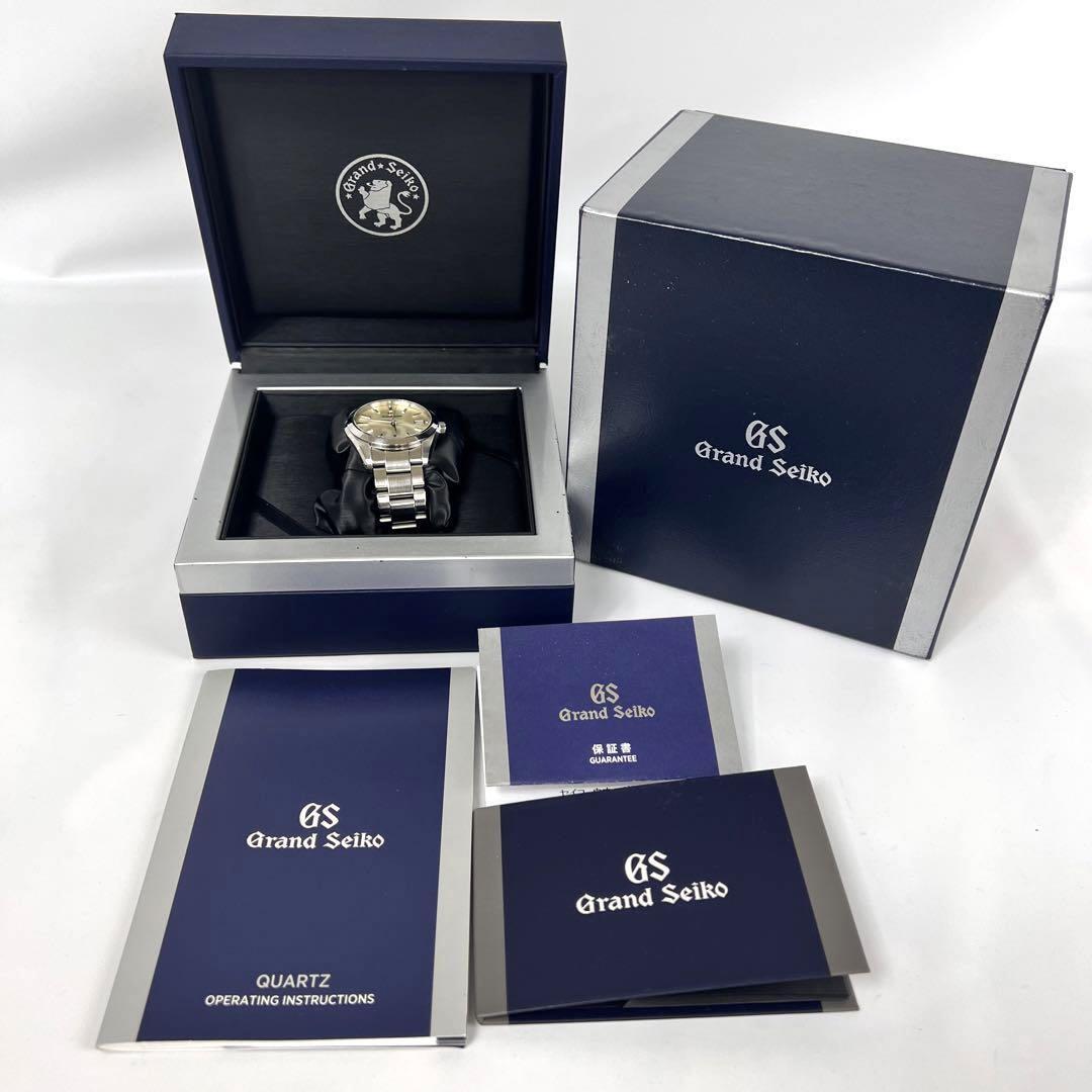 グランドセイコー　SBGV221　9Fクォーツ　シルバー　デイト表示