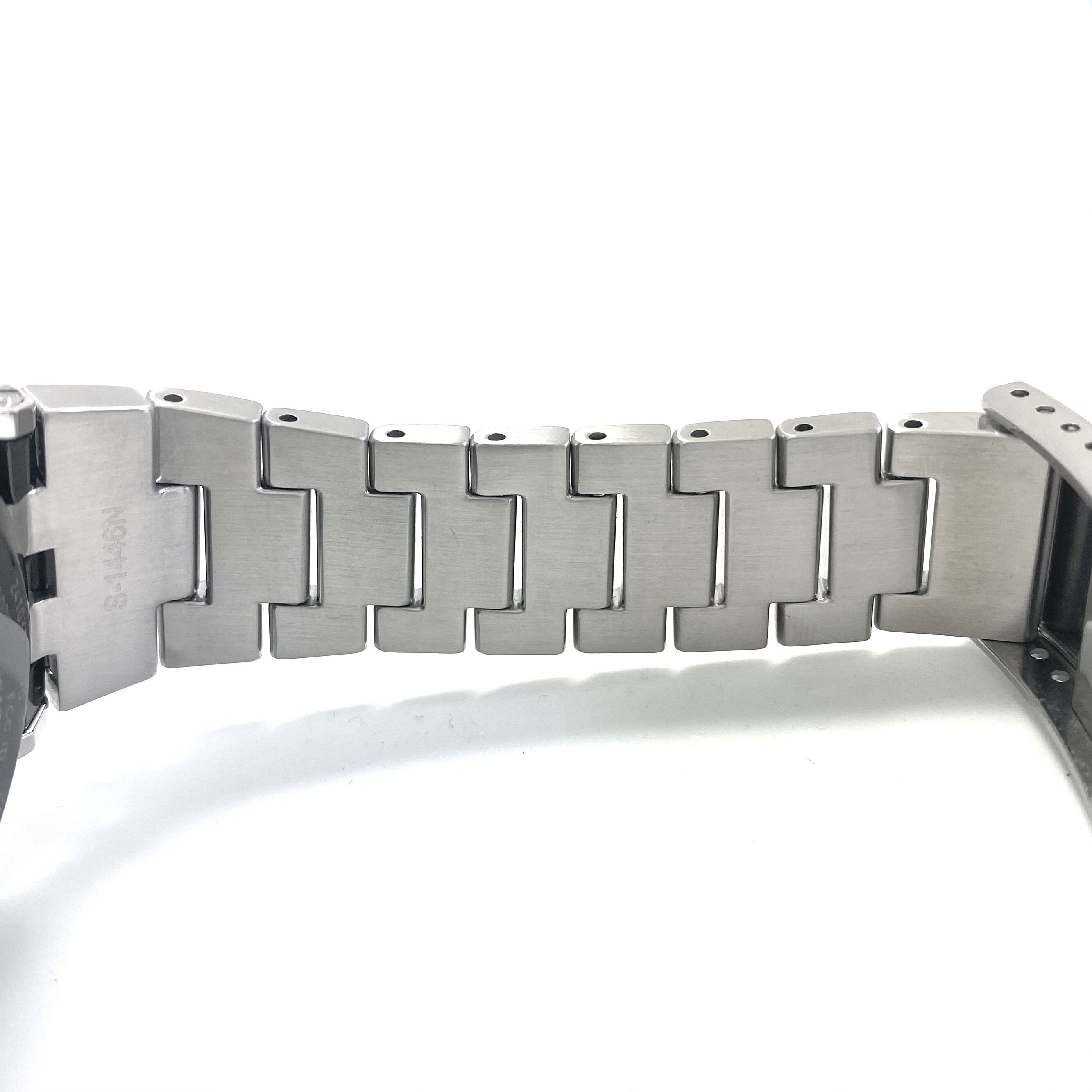 【美品】カシオ G-SHOCK ジーショック GMW-B5000D-1JF 5000シリーズ フルメタル モバイルリンク スクエア デジタル 電波ソーラー 20気圧防水 腕時計 メンズ 中古