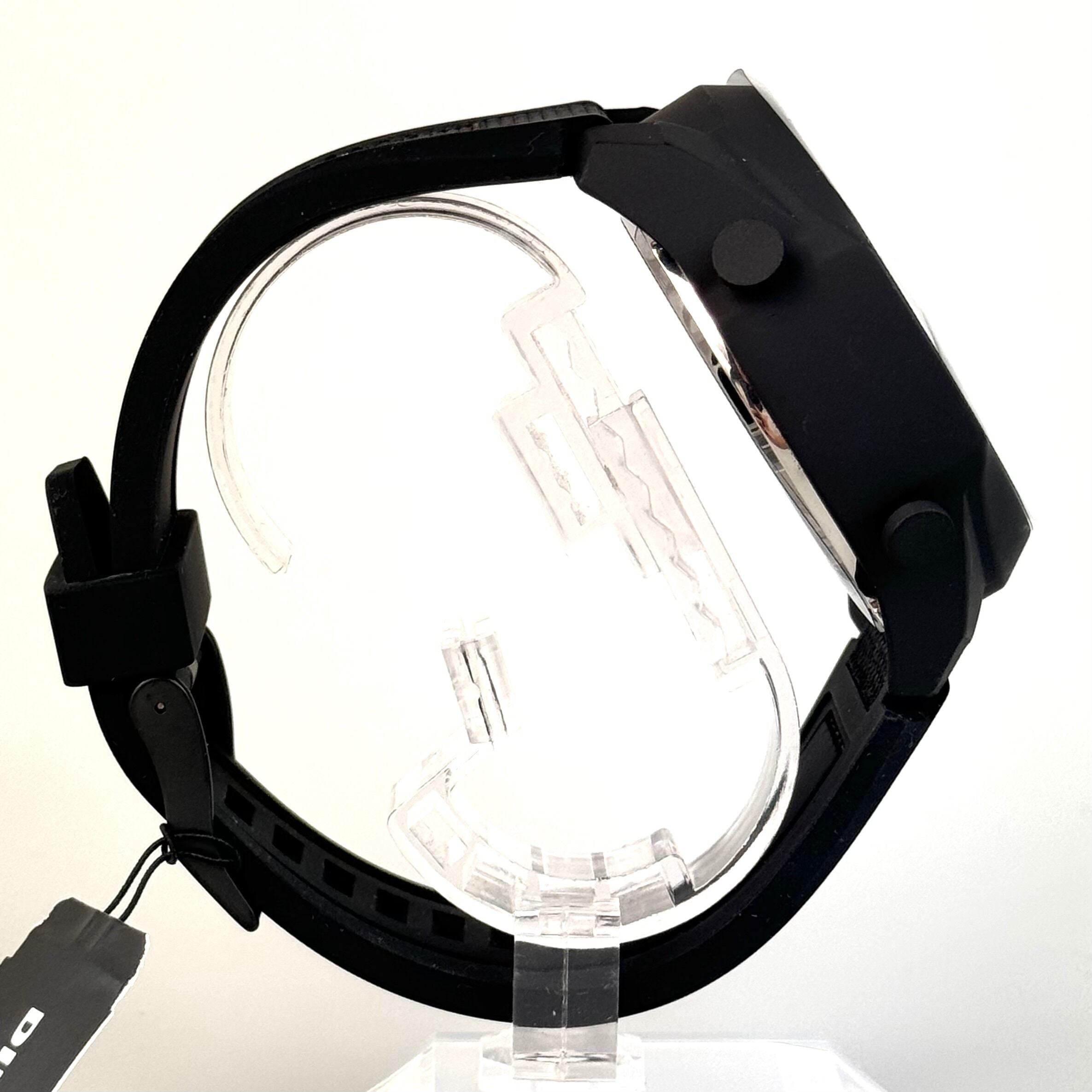 【未使用・電池交換済み】ディーゼル　DIESEL　メガチーフ　MEGA CHIEF　DZ−4552　クォーツ　アナデジ　樹脂ベルト