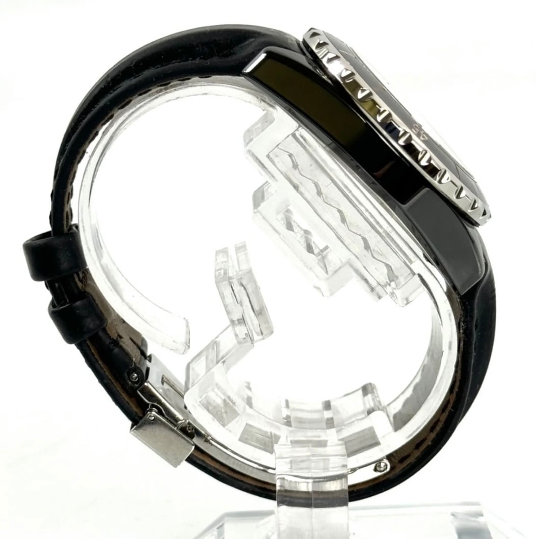 シャネル　CHANEL　J12　H0680　クォーツ　黒　セラミック　デイト表示　革ベルト　レディース