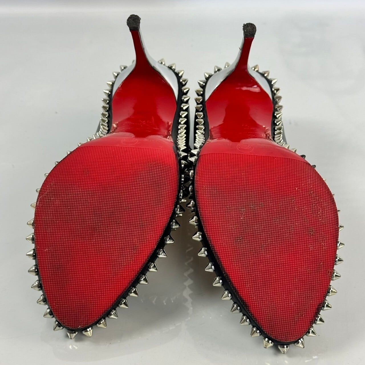 【希少】クリスチャンルブタン　Christian Louboutin　ハイヒール　スタッズ　レザー　黒　37 1/2　日本サイズ約23.5cm