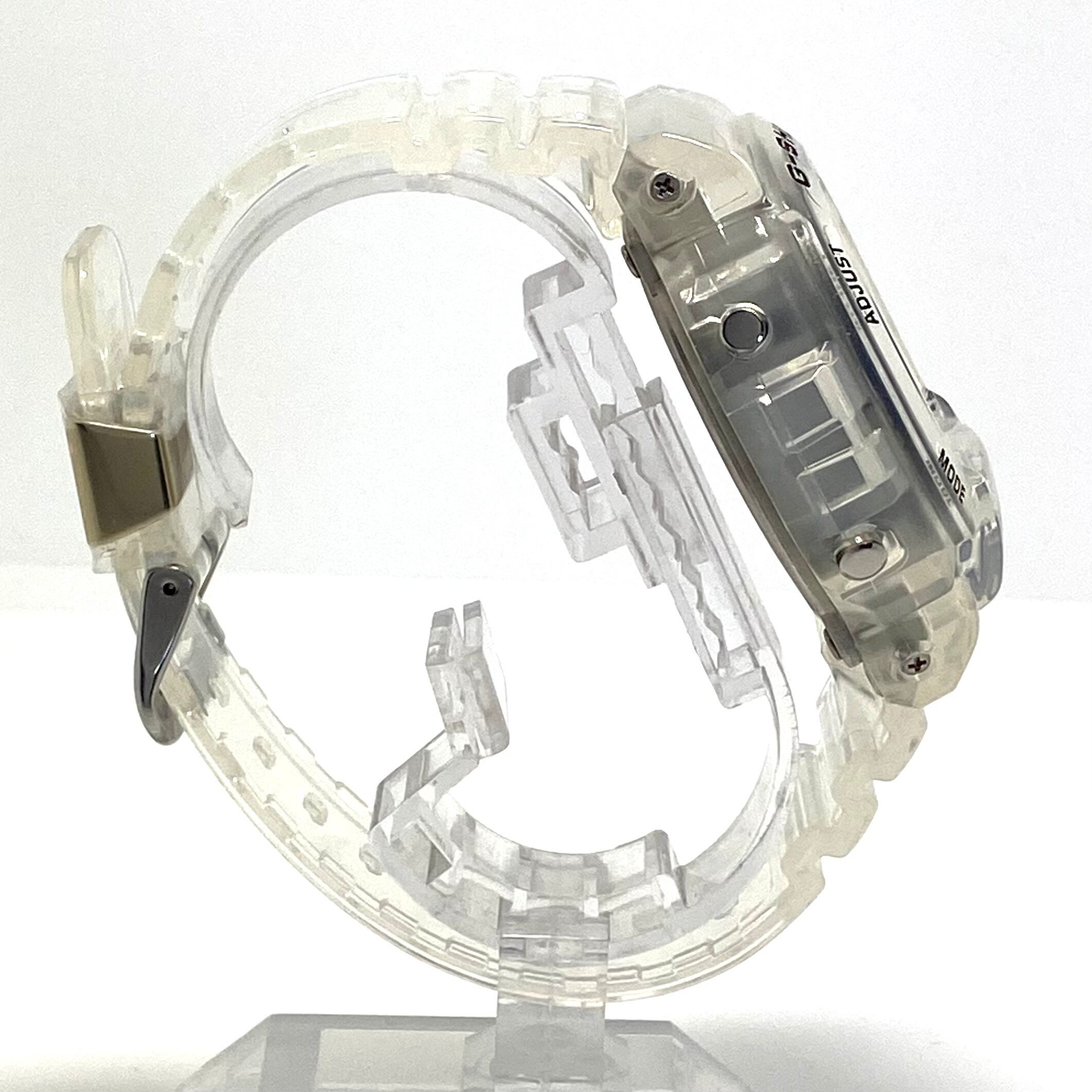 【ほぼ未使用・希少】カシオ　CASIO　ジーショック　G-SHOCK　40th Anniversary CLEAR REMIX　40周年限定モデル　6900シリーズ　DW-6940RX-7JR　デジタル　クォーツ　樹脂ベルト