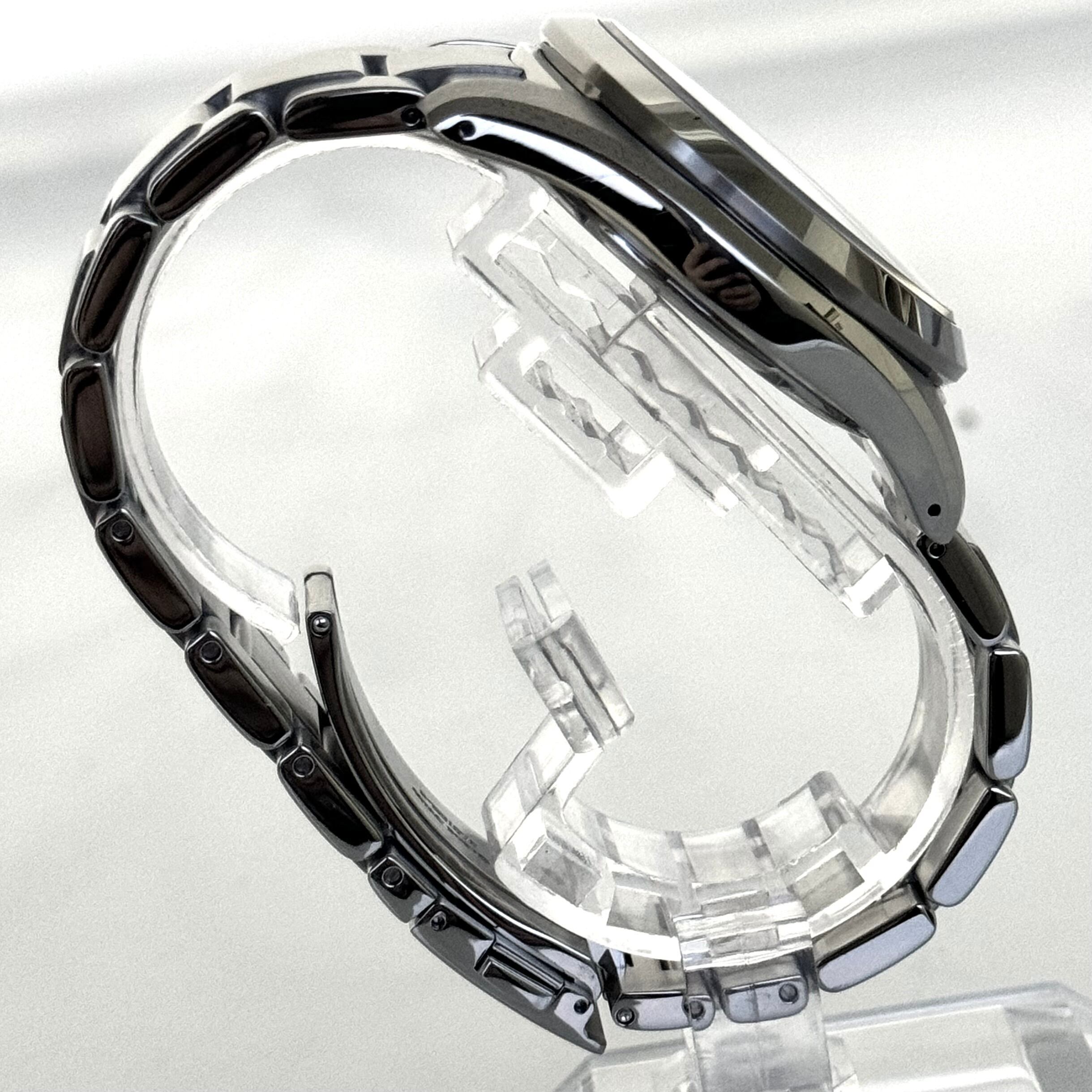 【美品】グランドセイコー　ヘリテージコレクション　GMT　SBGN013　9F86-0AF0　クォーツ　デイト表示　黒