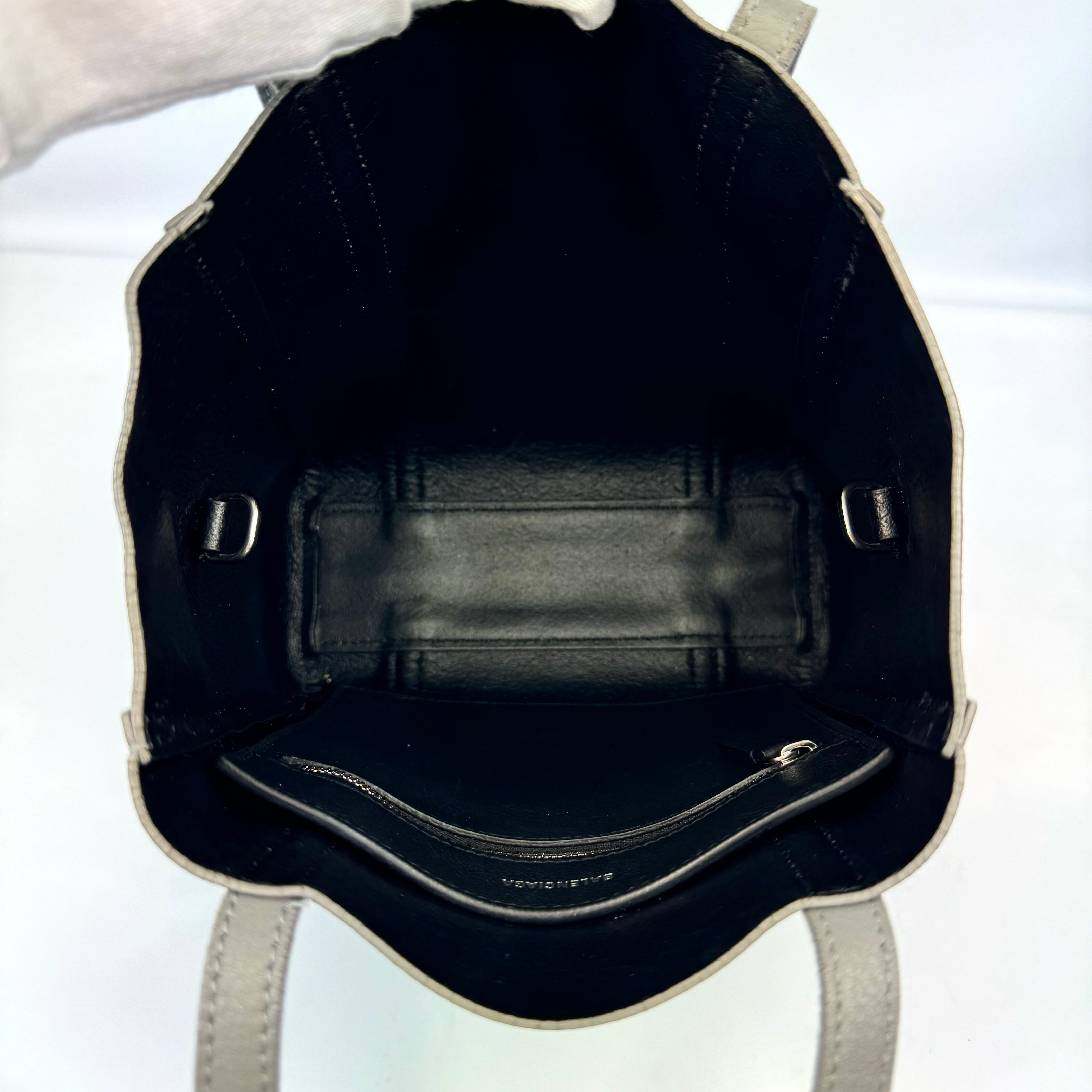 バレンシアガ　エブリデイトートバッグ　XXS　ショルダーバッグ　ライトグレー