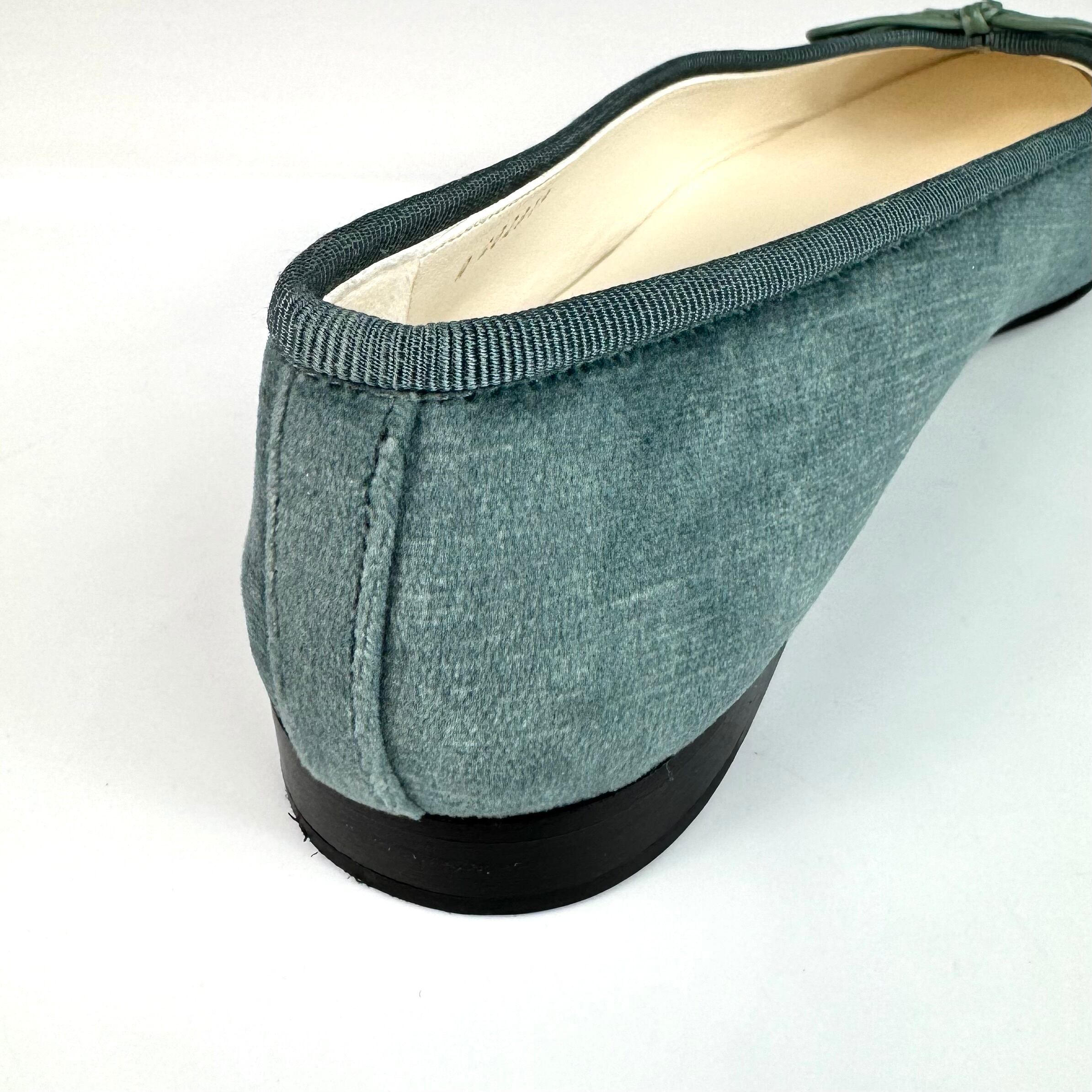 シャネル　CHANEL　リボンバレエシューズ　ココマーク　スエード　くすみブルー　23cm　351/2C