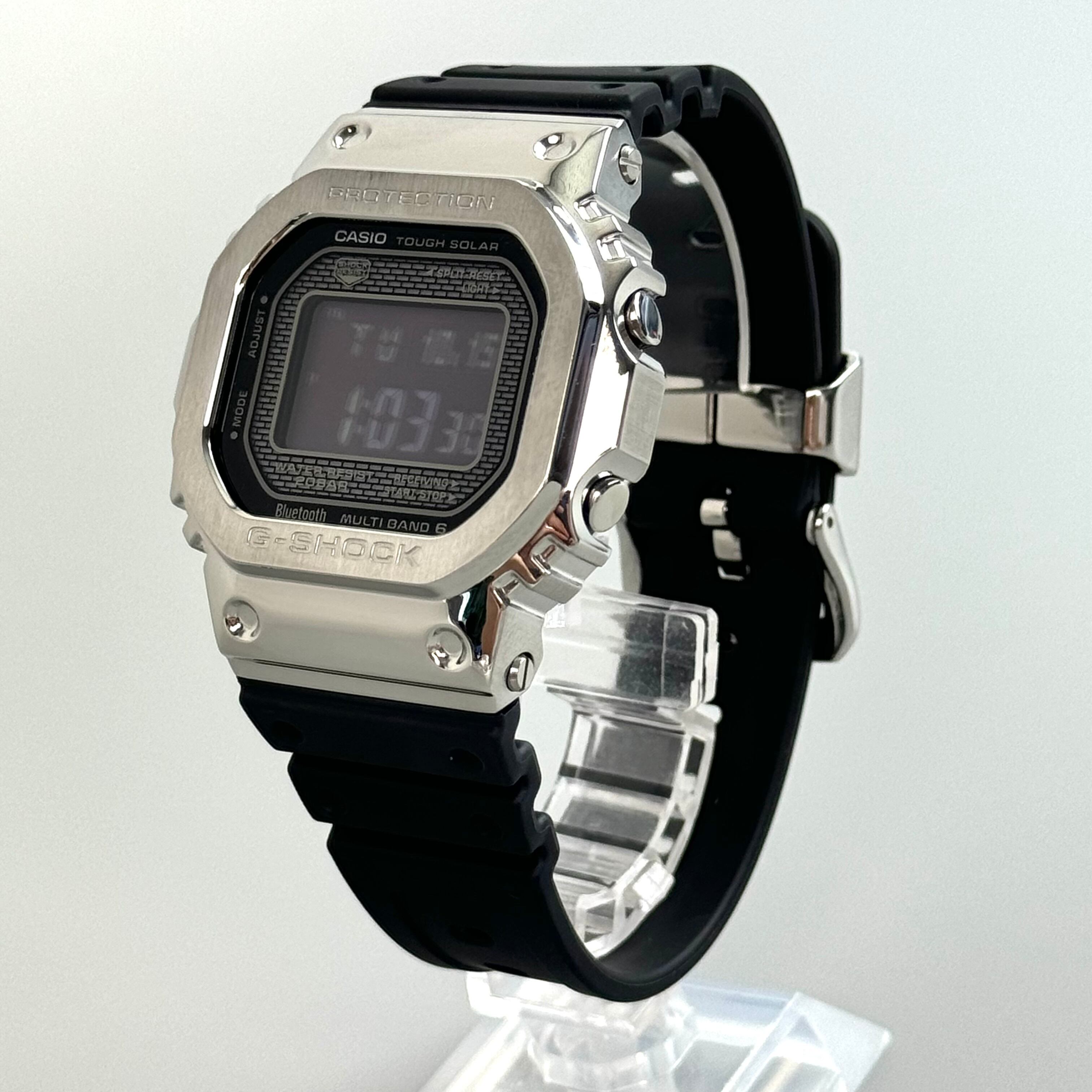 【美品】カシオ　CASIO　ジーショック　G-SHOCK　GMW-B5000-1JF　電波ソーラー　デジタル　黒　Bluetooth　樹脂ベルト