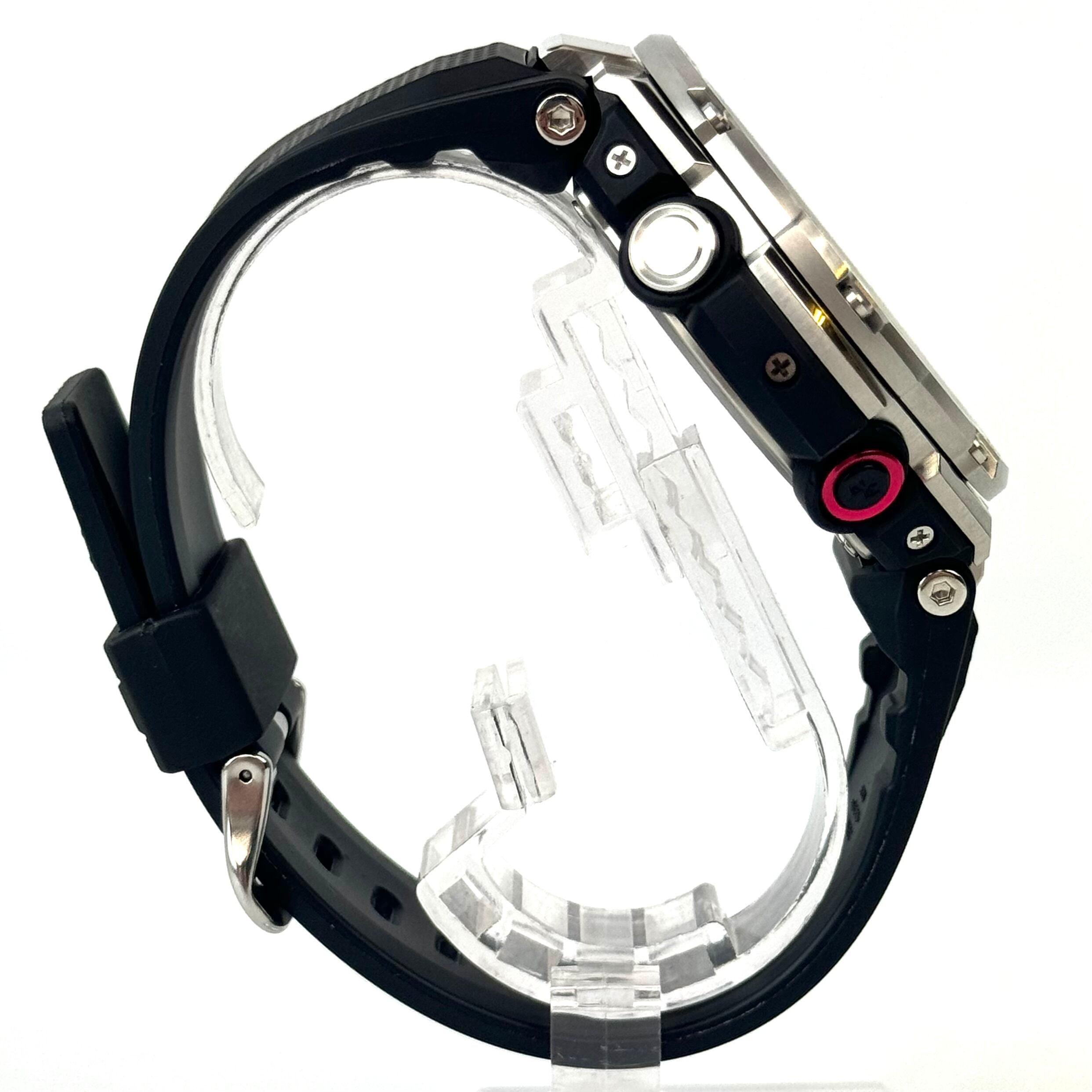 【美品】カシオ　CASIO　ジーショック　G-SHOCK　ジースチール　G?STEEL　GST-B100-1AJF　タフソーラー　クロノグラフ　デイト表示 　Bluetooth　黒　樹脂ベルト