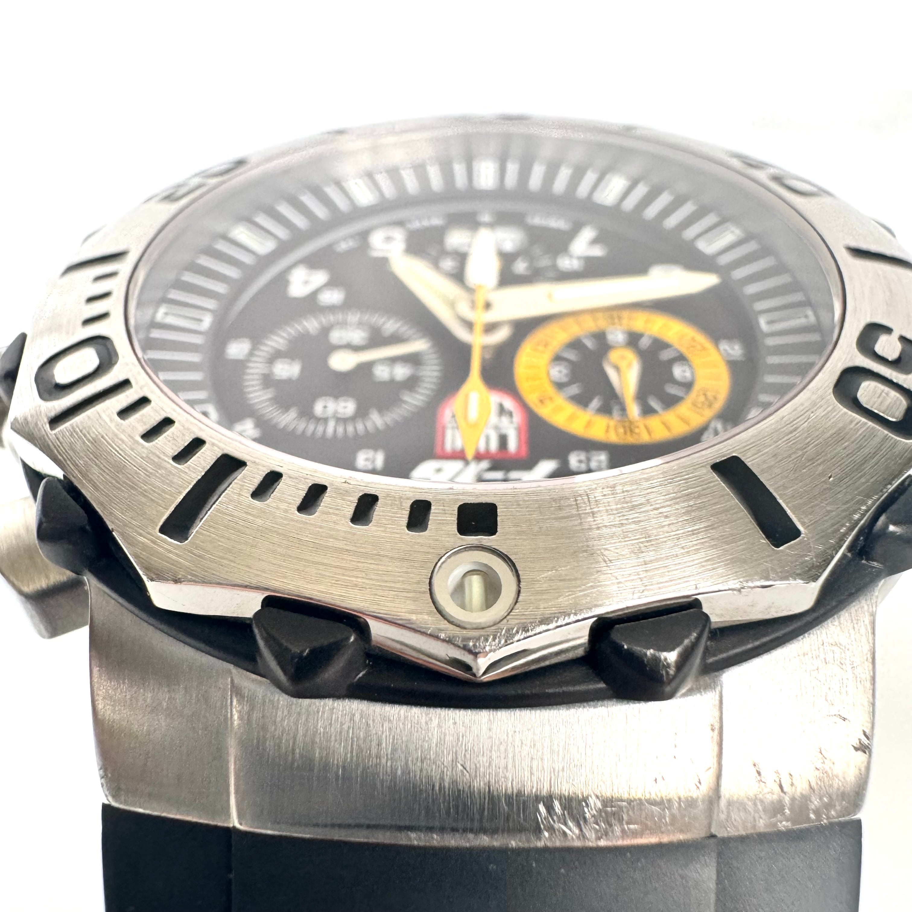 【希少】ルミノックス　F-16　ファイティングファルコン　クォーツ　クロノグラフ　黒　デイト表示　ラバーベルト