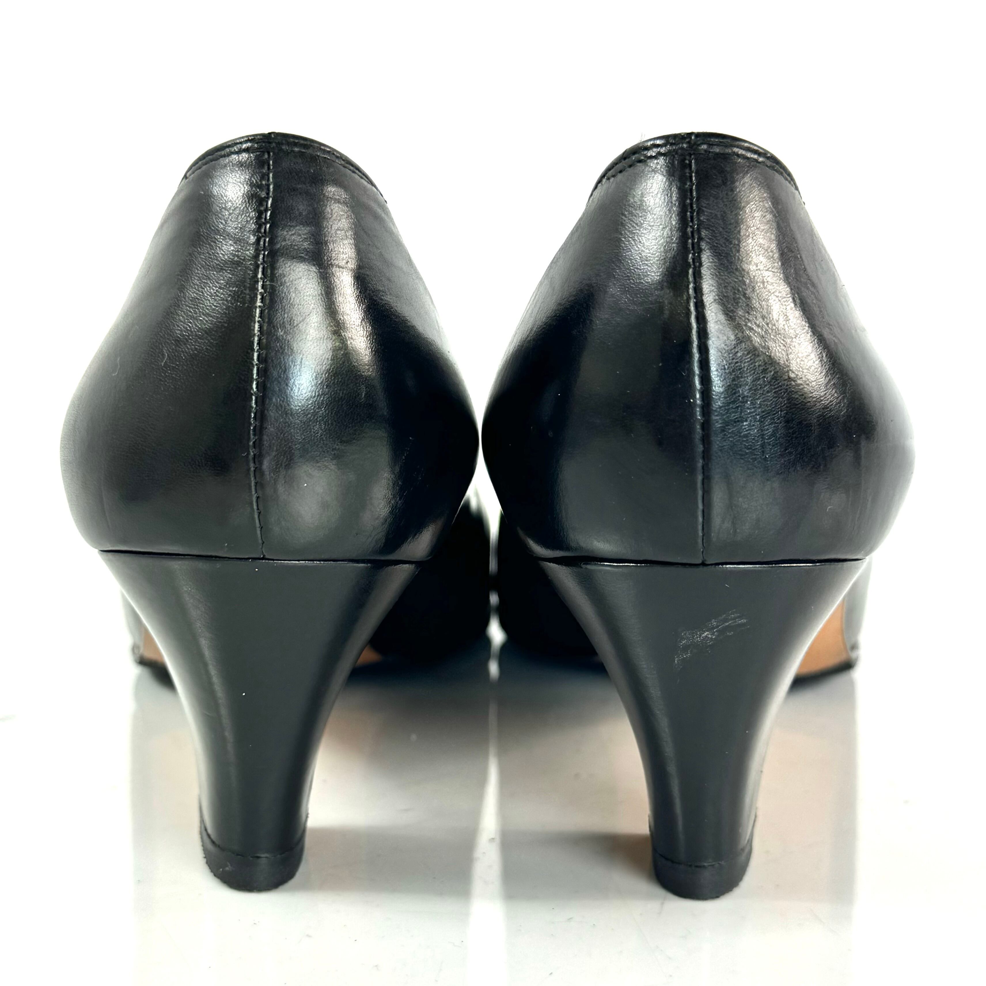 【裏張り・踵交換】サルヴァトーレフェラガモ　パンプス　カーフレザー　黒　6 1/2 C　24cm