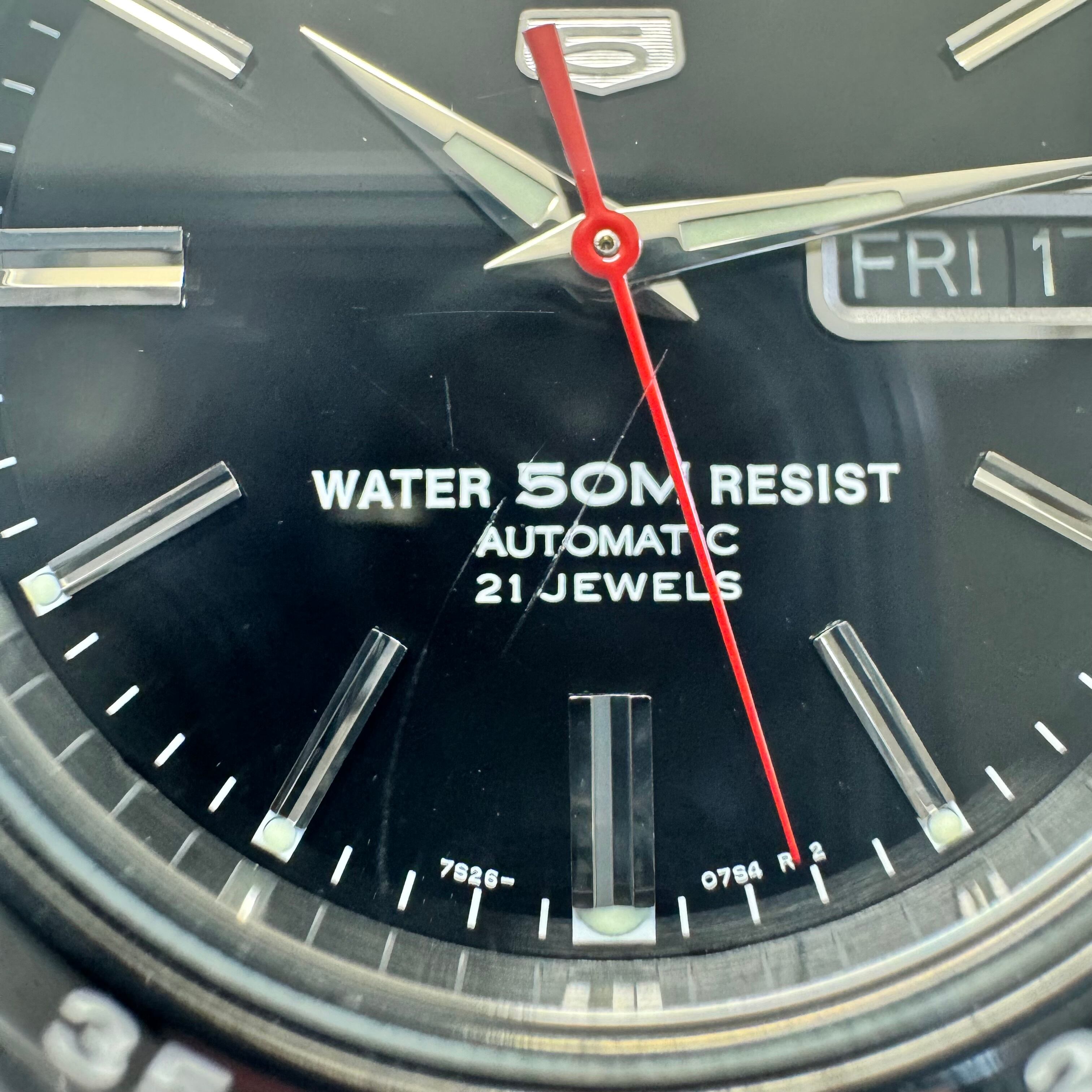 セイコー　セイコーファイブ　セイコー5　SNKE03K1　7S26-02T0　自動巻　黒　裏スケ　デイデイト（スペイン語・英語）　海外モデル